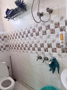 Bathroom Image of 550 Sq.ft 2 BHK Apartment / Flat for sale in Vikaspuri New Delhi for Rs. 7000000