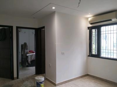 Living Room Image of 900 Sq.ft 3 BHK Builder Floor for rent in Shalimar Bagh New Delhi for Rs. 39000
