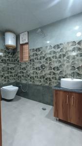 Bathroom Image of 1350 Sq.ft 3 BHK Apartment / Flat for sale in Sector 12 Gurgaon for Rs. 8500000
