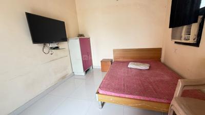 Bedroom Image of 600 Sq.ft 1 BHK Apartment / Flat for rent in Magarpatta Heliconia, Hadapsar Pune for Rs. 32000