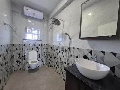 Bathroom Image of 2200 Sq.ft 4 BHK Builder Floor for rent in R.K. Hegde Nagar Bengaluru for Rs. 50000
