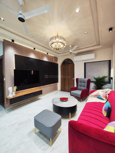 VV Realty Main Image 1