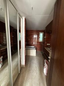 Balcony Image of 2300 Sq.ft 4 BHK Builder Floor for sale in Defence Colony New Delhi for Rs. 100000000