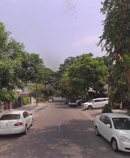 11B, Sector 11 Main Image 1