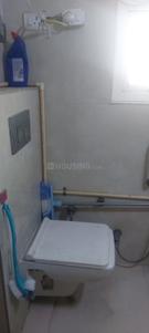 Bathroom Image of 1650 Sq.ft 3 BHK Apartment / Flat for sale in Vidhisha Apartment, Patparganj New Delhi for Rs. 30000000