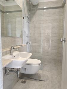 Bedroom Two Image of 807 Sq.ft 2 BHK Apartment / Flat for sale in Adani Ten BKC, Bandra East Mumbai for Rs. 51000000