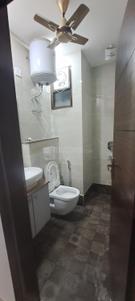 Bathroom Image of 850 Sq.ft 2 BHK Builder Floor for sale in Vikaspuri New Delhi for Rs. 14000000