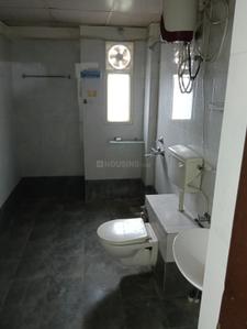 Bathroom Image of 1700 Sq.ft 4 BHK Apartment / Flat for sale in Globus Coral Woods, Hoshangabad Road Bhopal for Rs. 9500000