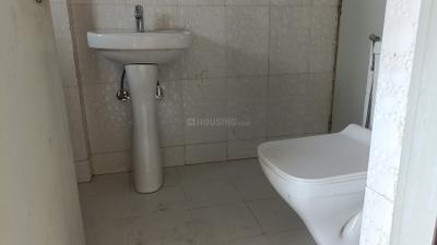 Image of 2000 Sq.ft 3 BHK Apartment / Flat for rent in Vikram Golf View Condos, Sector 19 Dwarka, New Delhi for Rs. 62000