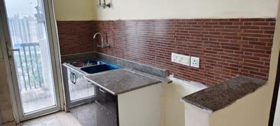 Kitchen Image of 1725 Sq.ft 3 BHK Apartment / Flat for sale in Amrapali Platinum, Sector 119 Noida for Rs. 14500000