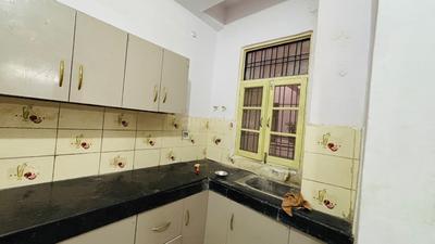 Kitchen Image of 1000 Sq.ft 2 BHK Apartment / Flat for rent in Chinhat Lucknow for Rs. 13000