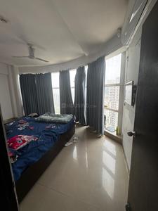 Bedroom Image of 1250 Sq.ft 2 BHK Apartment / Flat for sale in Mahagun Moderne, Sector 78 Noida for Rs. 17500000