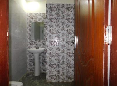 Bathroom Image of HOUSITIZE PG  in Sector 104, Noida