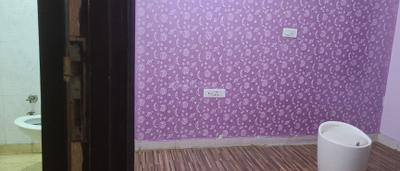 Bedroom Image of 1200 Sq.ft 3 BHK Apartment / Flat for sale in Vikaspuri New Delhi for Rs. 12900000