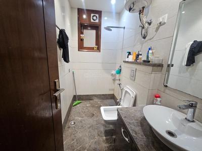 Image of 1800 Sq.ft 3 BHK Builder Floor for rent in Safdarjung Enclave, New Delhi for Rs. 130000