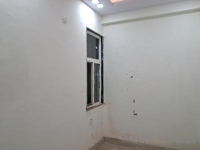 Bedroom Image of 2250 Sq.ft 4 BHK Apartment / Flat for sale in DM Infra, Sector 104 Noida for Rs. 8750000