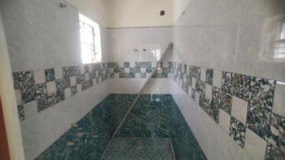 Bathroom Image of 1125 Sq.ft 3 BHK Apartment / Flat for sale in Perumbakkam Chennai for Rs. 6751000