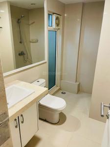 Bathroom Image of 1000 Sq.ft 3 BHK Apartment / Flat for sale in Hiranandani Eagleridge, Hiranandani Estate Thane for Rs. 32500000