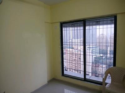Bedroom Image of 570 Sq.ft 1 BHK Apartment / Flat for rent in Dosti Estates, Antop Hill Mumbai for Rs. 50000