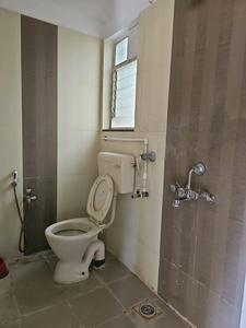Pristine East Winds Common Bathroom 4