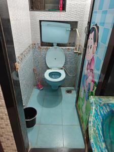 Bathroom Image of 700 Sq.ft 1.5 BHK Apartment / Flat for sale in Kashish FGP Thane, Dharamveer Nagar Thane for Rs. 12500000