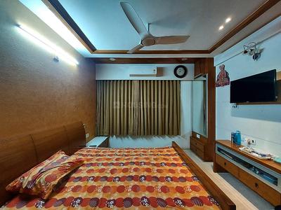 Bedroom Image of 3000 Sq.ft 4 BHK Apartment / Flat for sale in Vastu Oasis, Thaltej Ahmedabad for Rs. 35100000
