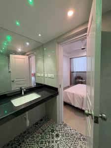 Kitchen Image of 990 Sq.ft 2 BHK Apartment / Flat for rent in Logix Blossom Zest, Sector 143 Noida for Rs. 50000