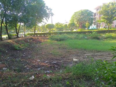 Image of 300 Sq.ft Residential Plot / Land for sale in Sector 102, Gurgaon for Rs. 100000000