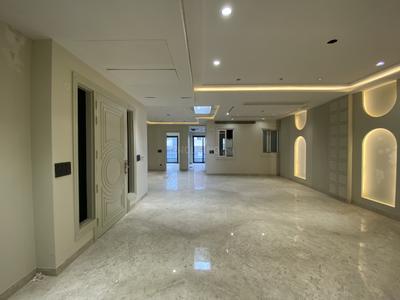 Living Room Image of 2400 Sq.ft 4 BHK Penthouse for sale in Model Town New Delhi for Rs. 70000000