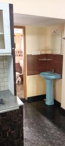 Bathroom Image of 1200 Sq.ft 2 BHK Independent House for rent in Lalith Mahal Quatras Mysore for Rs. 20000