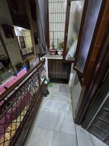 Balcony Image of 702 Sq.ft 2 BHK Builder Floor for sale in Laxmi Nagar New Delhi for Rs. 4500000