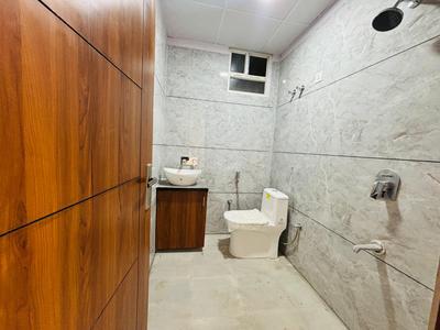 Bathroom Image of 1590 Sq.ft 3 BHK Apartment / Flat for sale in Mansarovar Extension Jaipur for Rs. 9222000