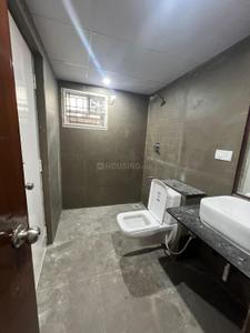 Bathroom Image of 1750 Sq.ft 3 BHK Apartment / Flat for rent in Kalena Agrahara Bengaluru for Rs. 79000