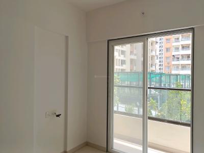 Bedroom Image of 1250 Sq.ft 2 BHK Apartment / Flat for rent in Kumar Kruti, Kalyani Nagar Pune for Rs. 42000