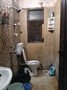Common Bathroom Image of 450 Sq.ft 1 BHK Builder Floor for sale in Mayur Vihar Phase 1 New Delhi for Rs. 3500000