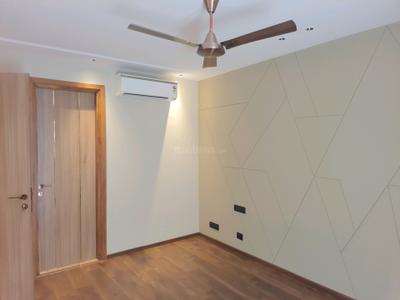 Bedroom Image of 2000 Sq.ft 3 BHK Builder Floor for sale in DLF Phase 1 Gurgaon for Rs. 32100000