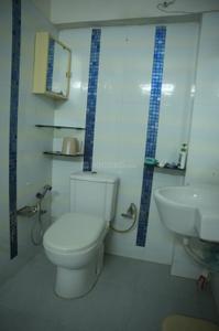 Bathroom Image of 1845 Sq.ft 4 BHK Penthouse for sale in Shyamal Ahmedabad for Rs. 28000000
