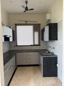 Kitchen Image of 1350 Sq.ft 3 BHK Apartment / Flat for sale in Paschim Vihar New Delhi for Rs. 17500000