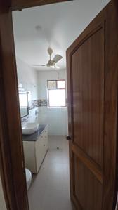 Bathroom Image of 3500 Sq.ft 3 BHK Independent House for rent in Sector 46 Gurgaon for Rs. 55000
