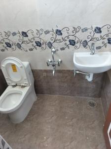 Bathroom Image of 800 Sq.ft 2 BHK Apartment / Flat for rent in Choolaimedu Chennai for Rs. 28000