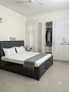 Bedroom Image of 2250 Sq.ft 3 BHK Apartment / Flat for sale in DDA Sunlight Colony, Maharani Bagh New Delhi for Rs. 42000000