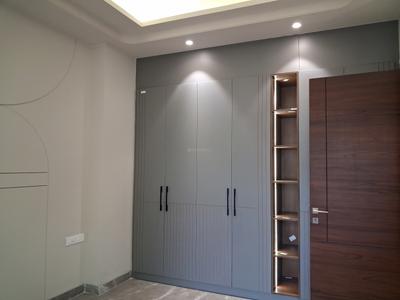 Bedroom Image of 1800 Sq.ft 3 BHK Builder Floor for sale in Paschim Vihar New Delhi for Rs. 35000000