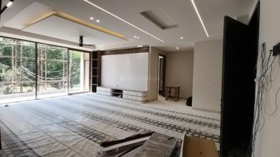 Living Room Image of 5200 Sq.ft 5 BHK Builder Floor for sale in Kaushambi Ghaziabad for Rs. 60000000