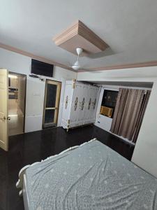 Bedroom Image of 3000 Sq.ft 3 BHK Apartment / Flat for rent in Sadar Rajkot for Rs. 45000