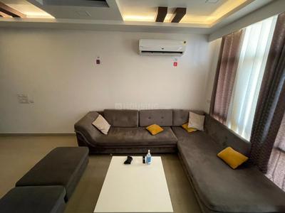 Bedroom Image of 2200 Sq.ft 3.5 BHK Apartment / Flat for rent in Supreme Tower, Sector 99 Noida for Rs. 55000