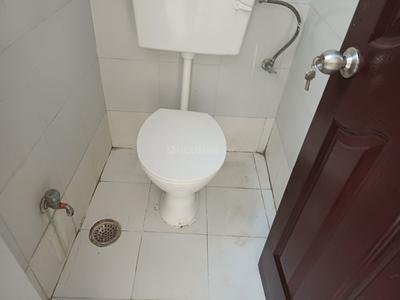 Bathroom Image of 1705 Sq.ft 3 BHK Apartment / Flat for sale in Viraj BBD Green City Sunbreeze 1, Semra Lucknow for Rs. 10000000