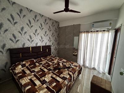Bedroom Image of 860 Sq.ft 2 BHK Apartment / Flat for rent in Marina Suites , Mahurali Ghaziabad for Rs. 25000