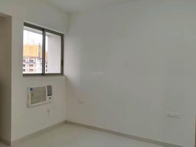 Bedroom Image of 700 Sq.ft 2 BHK Apartment / Flat for sale in Lodha Amara, Thane West Thane for Rs. 12200000