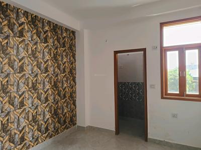 Bedroom Image of 900 Sq.ft 3 BHK Builder Floor for sale in DLF Ankur Vihar Ghaziabad for Rs. 3330426