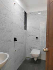 Common Bathroom Image of 1090 Sq.ft 2 BHK Apartment / Flat for sale in Cemcon Montana, Ulwe Navi Mumbai for Rs. 8700000